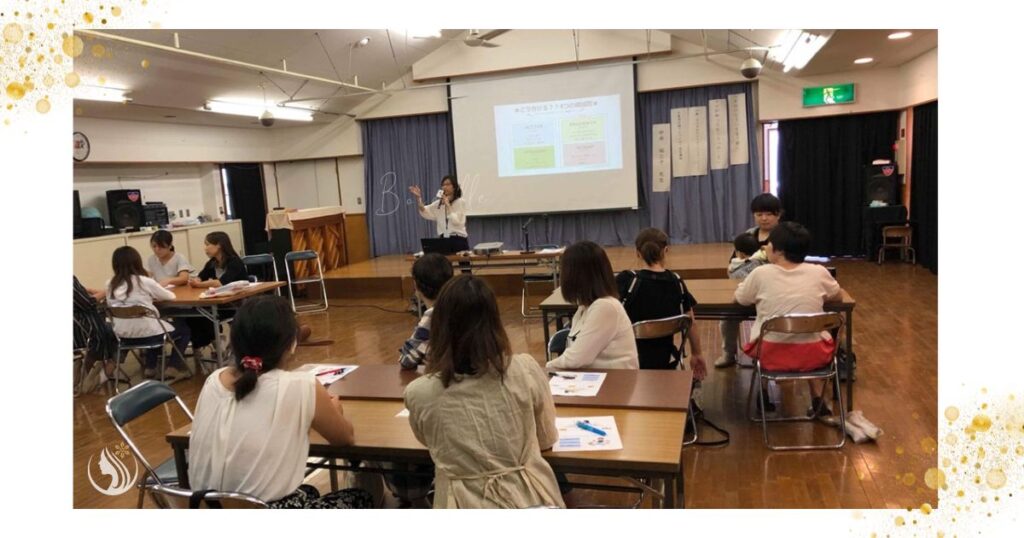 中井ゆみこが講師を務める ビジュー式片付けカードワーク講座の会場風景