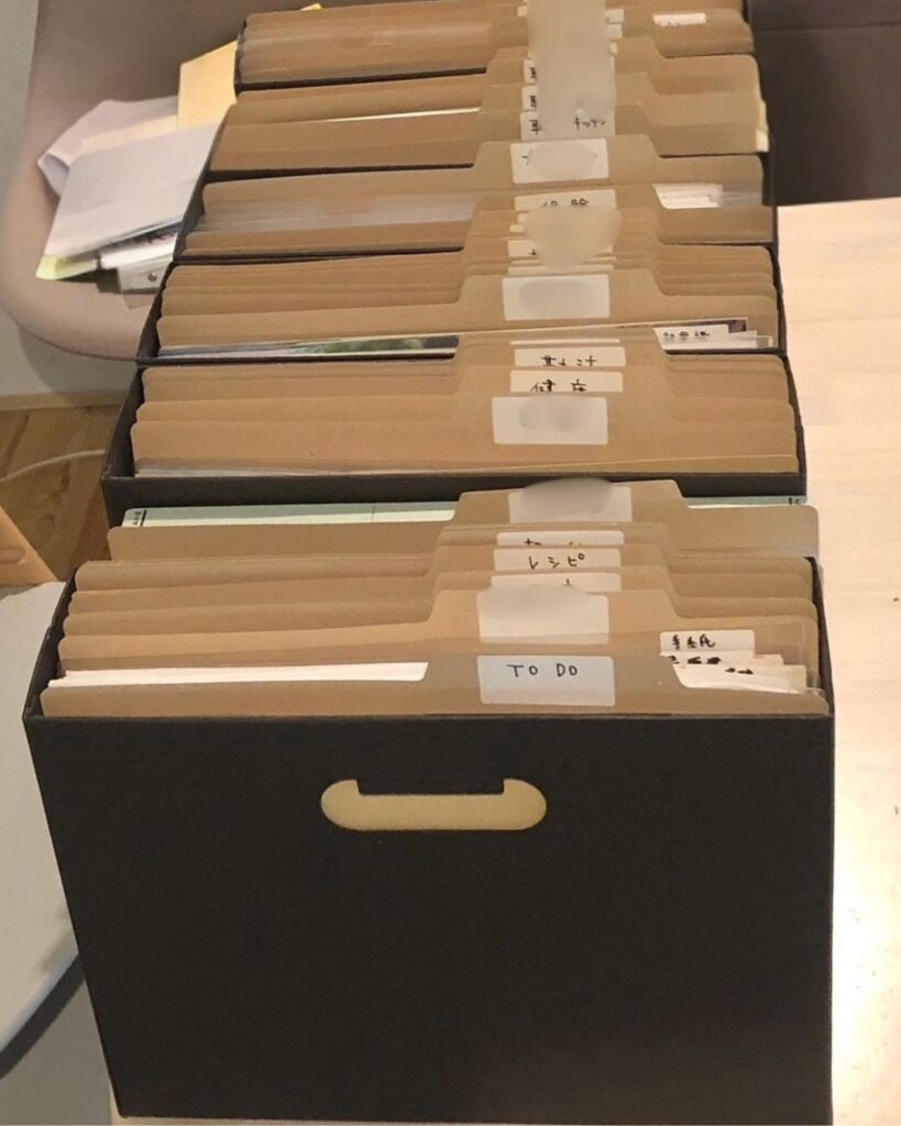 書類整理でバーチカル式へ